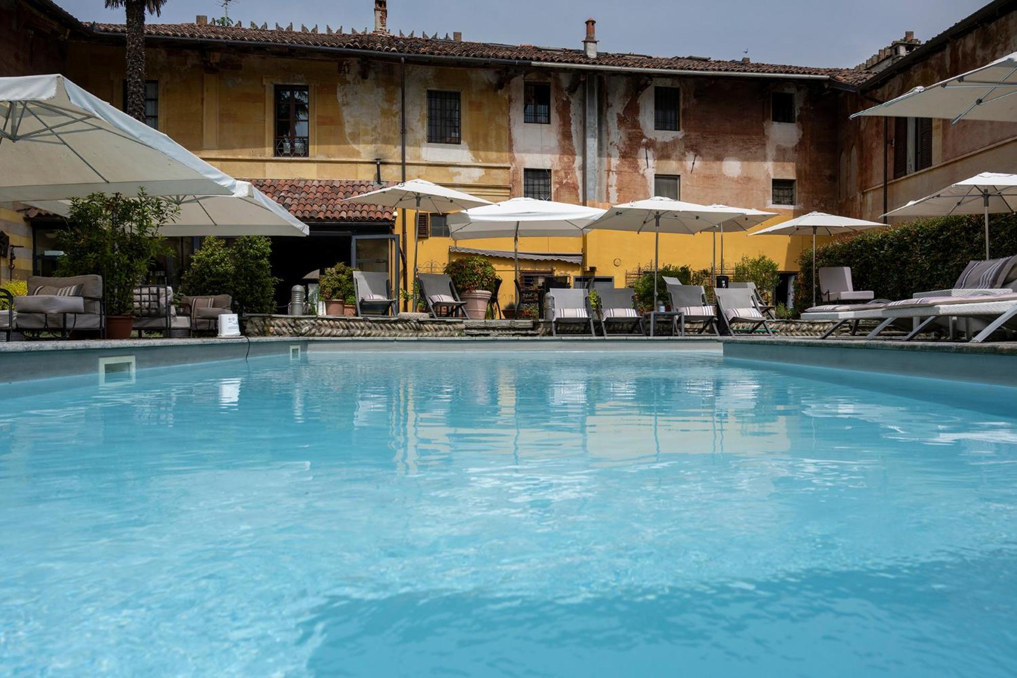 Al Castello Resort Sillavengo Exterior photo